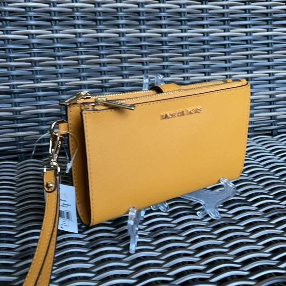 Michael Kors Jet Set Travel Marigold Double Zip Wristlet Leather